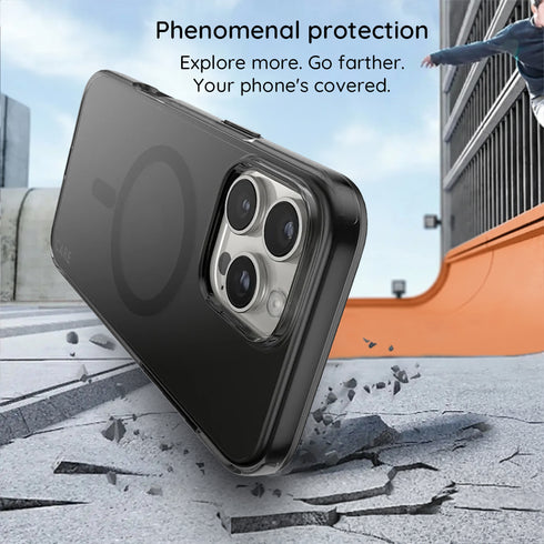 Husă PanzerGlass® - CARE Flagship Urban Combat White MagSafe - iPhone 16 - Clear